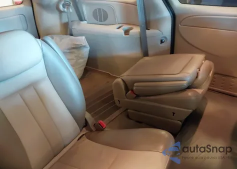 2005 Dodge Grand Caravan Sxt from USA, damaged, VIN 2D4GP44L05R345874